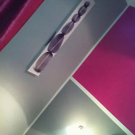 לינה וארוחת בוקר Carmen ורונה